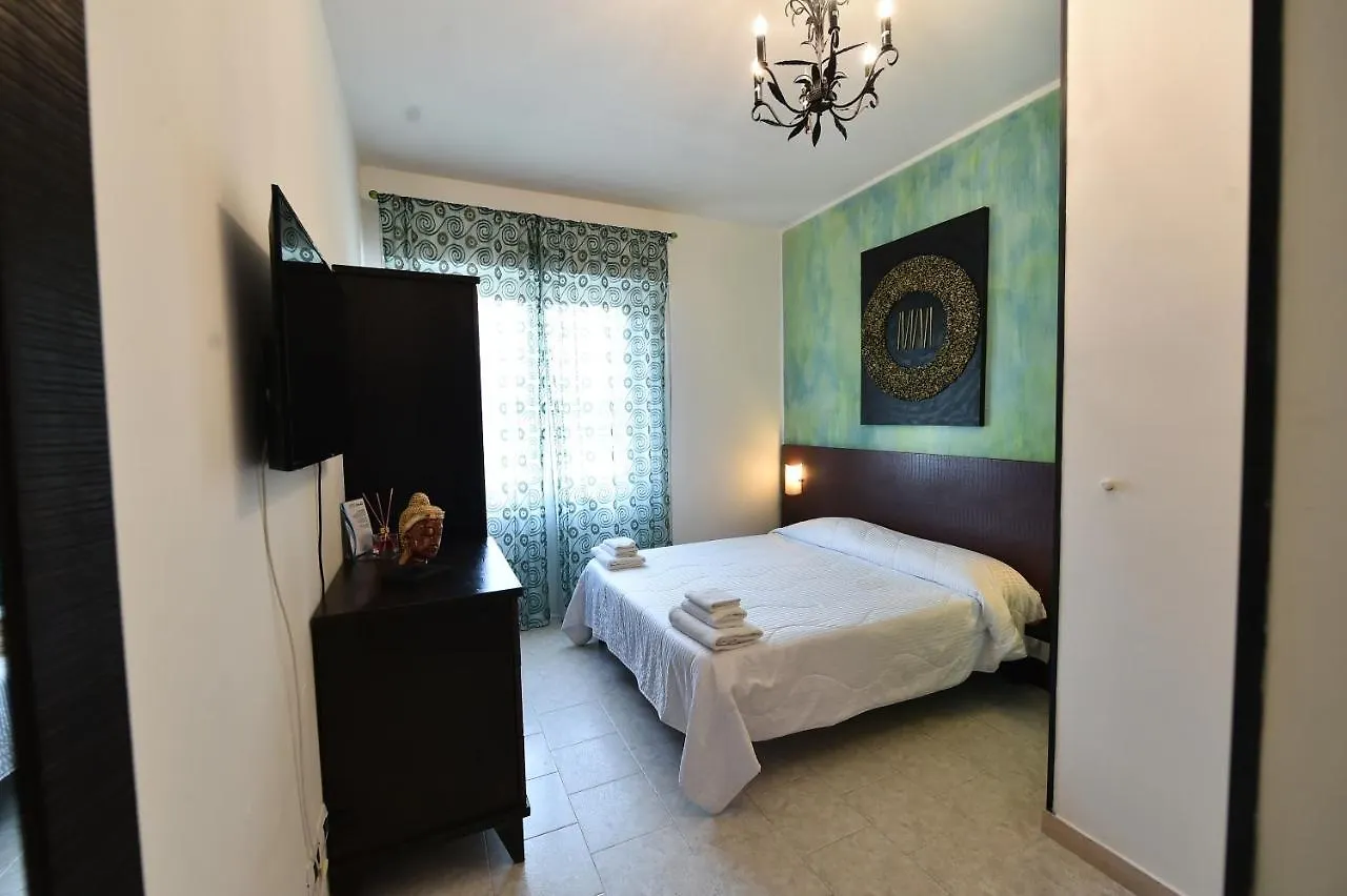 Hotel Okinawa Rimini 3*,  Italie